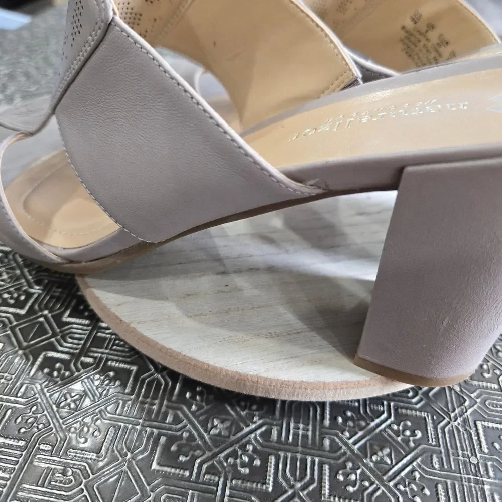 🐢 Naturalizer Zabrina N5 Contour Size 10 Almost new! - Picture 10 of 13